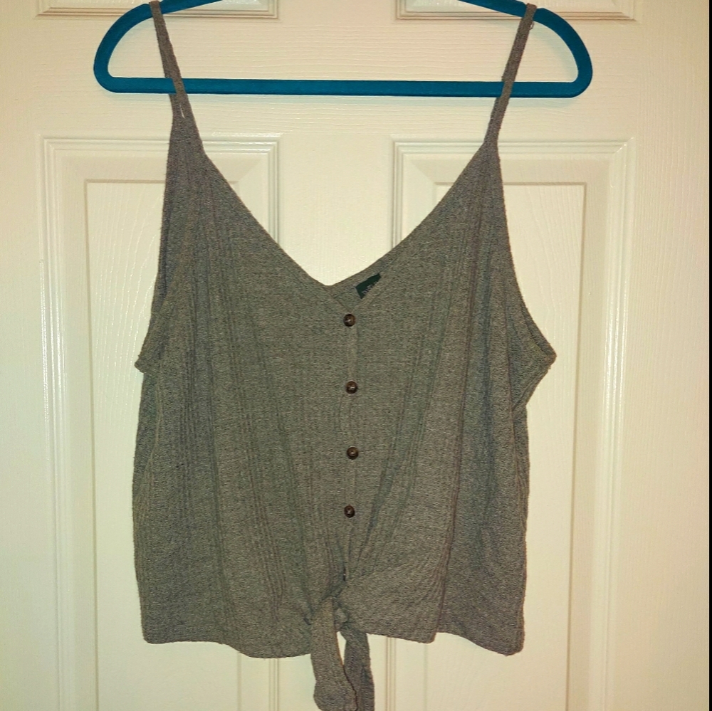 Gray crop tank top